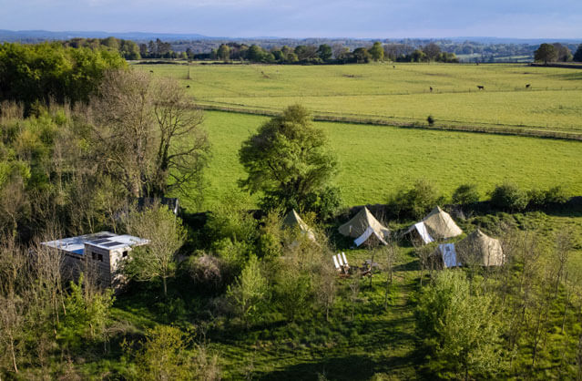 Bath accommodation