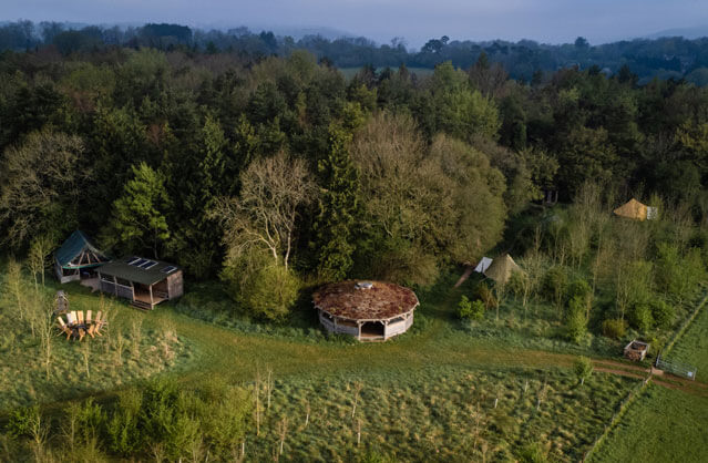 Bath accommodation