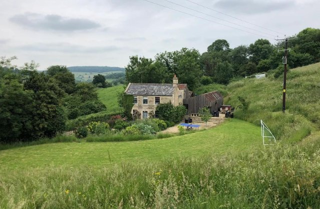 Bath accommodation