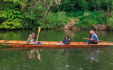 afternoon tea and punting hen party