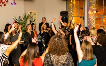 bottomless brunch and karaoke hen party