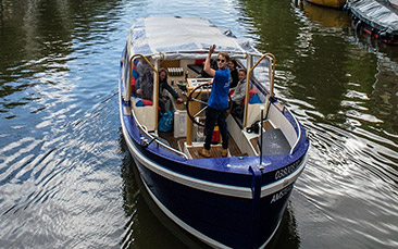 canal boat bar crawl hen party