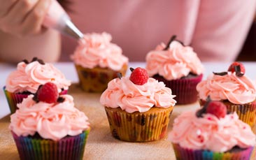 cupcake decorating hen party