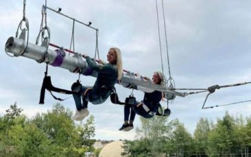 giant skyswing hen party