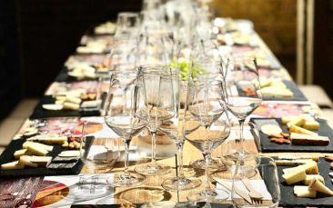 mobile luxury wine and cheese tasting hen party