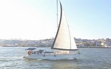 sunset cruise hen party