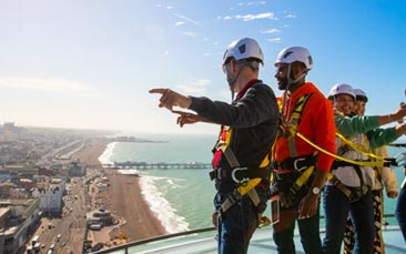 walk i360 hen party